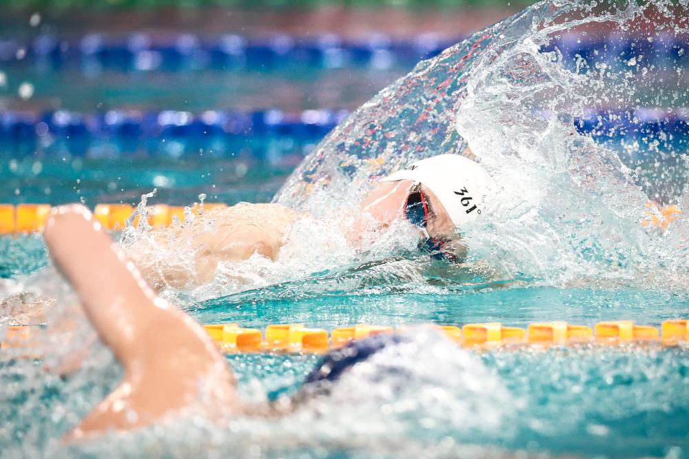 曼城中场球 曼城中场球